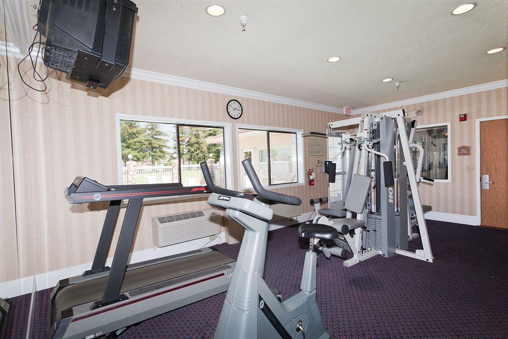Holiday Inn Express Corning By Ihg Екстериор снимка